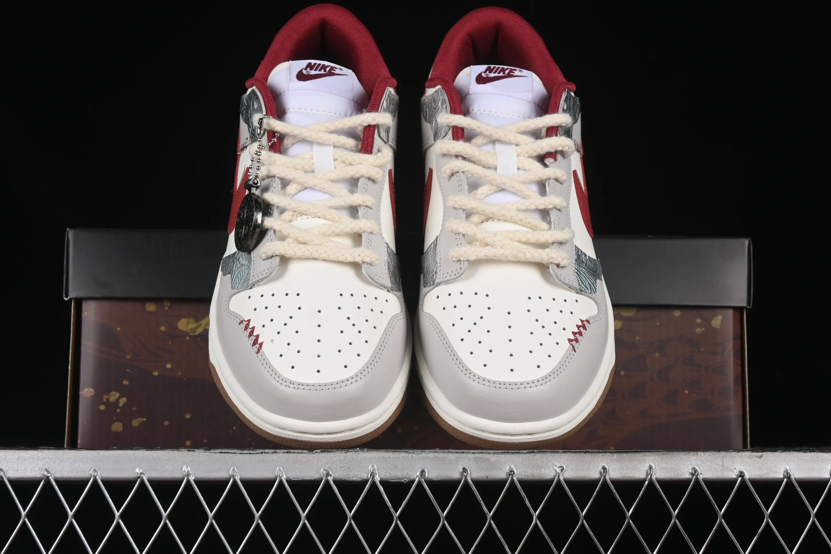 All categories Nk SB Dunk series Nk SB Dunk Low low-top sneakers Nk Dunk Low Chinese style gift box Redmi SB low-top casual sneakers FB7160-161